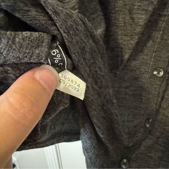 Outdoor Voices Cloudknit Button Down Lightweight Lounge Cardigan Size XXXL - Picture 8 of 8